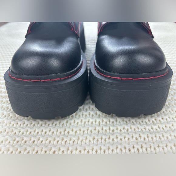 New Without Box Delia’s Talk Is Cheap Platform Oxfords, Size 7M - Picture 4 of 16